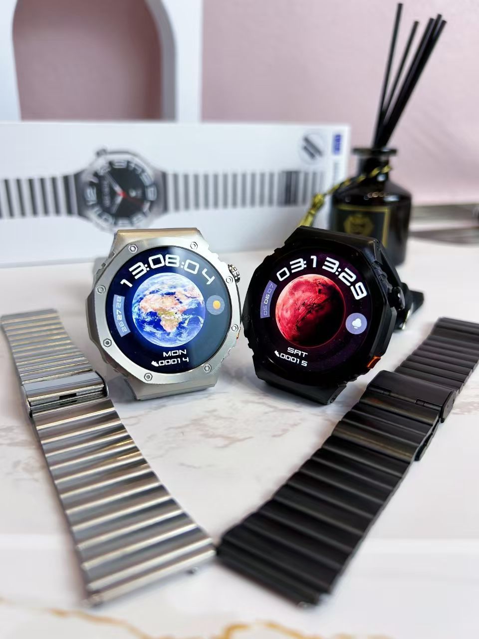 HY-05 SMART WATCH WITH TWO 2 STRAPS WIRELESS CHARGING